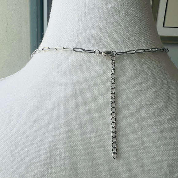 Crystal Quartz on a Stainless steel paperclip Chain - Picture 4 of 7